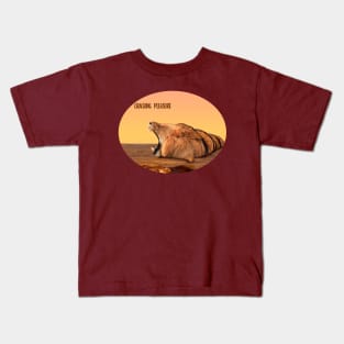 cracking pleasure Kids T-Shirt